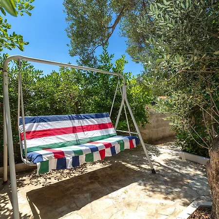 Holiday Pupa * סומרטין